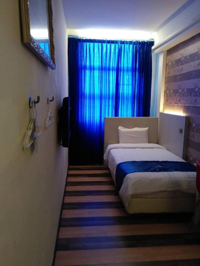 4Orty Inn บินตูลู ภายนอก รูปภาพ